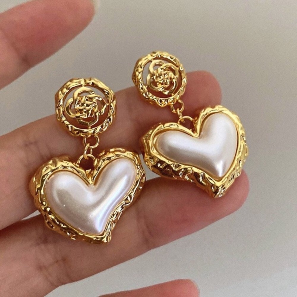 NEW Retro 90's Baroque Mabe Pearl 18k Gold Plated Heart Drop Statement Earrings